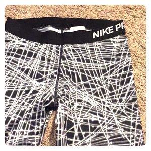 Nike Pro Legging Capris